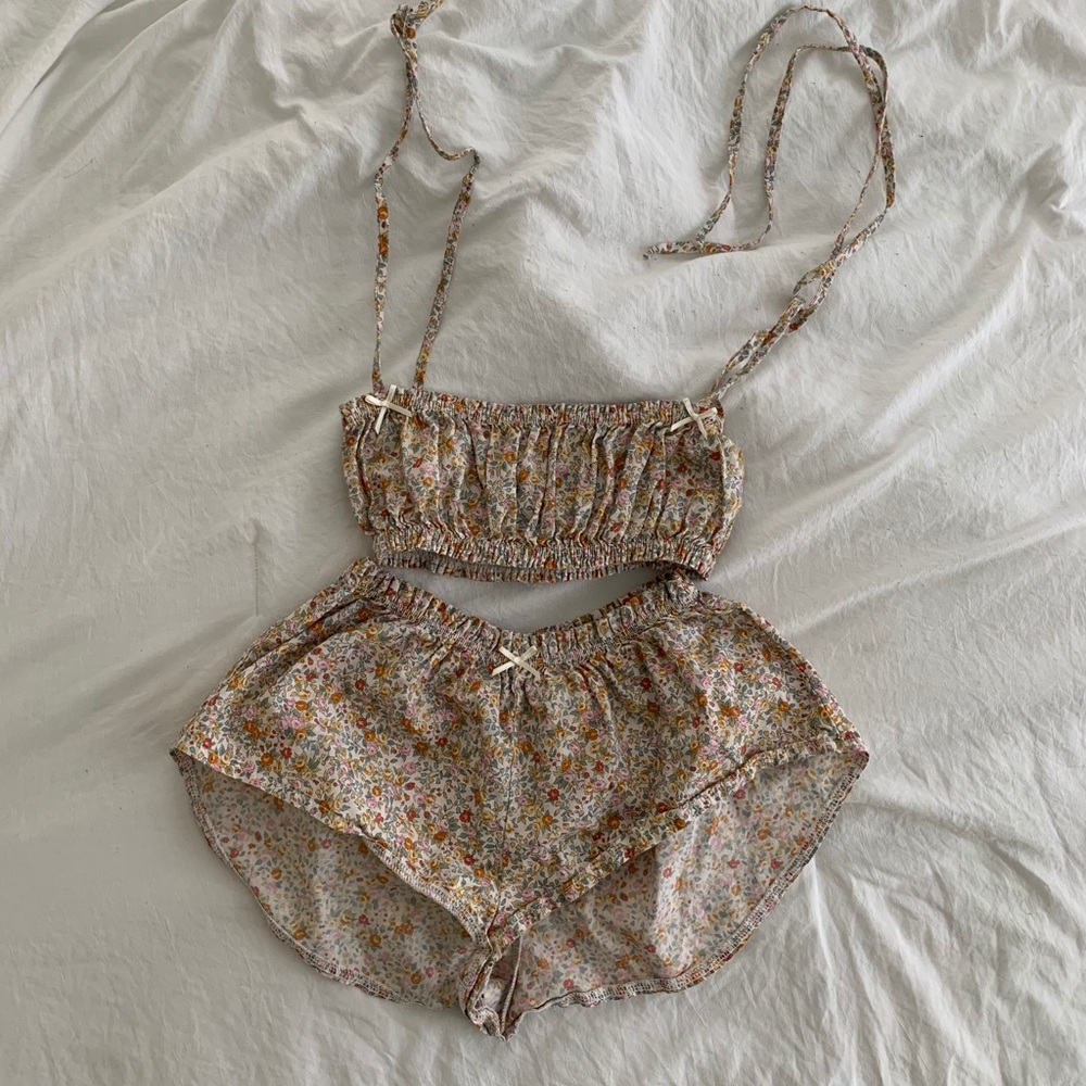 AYAI Set